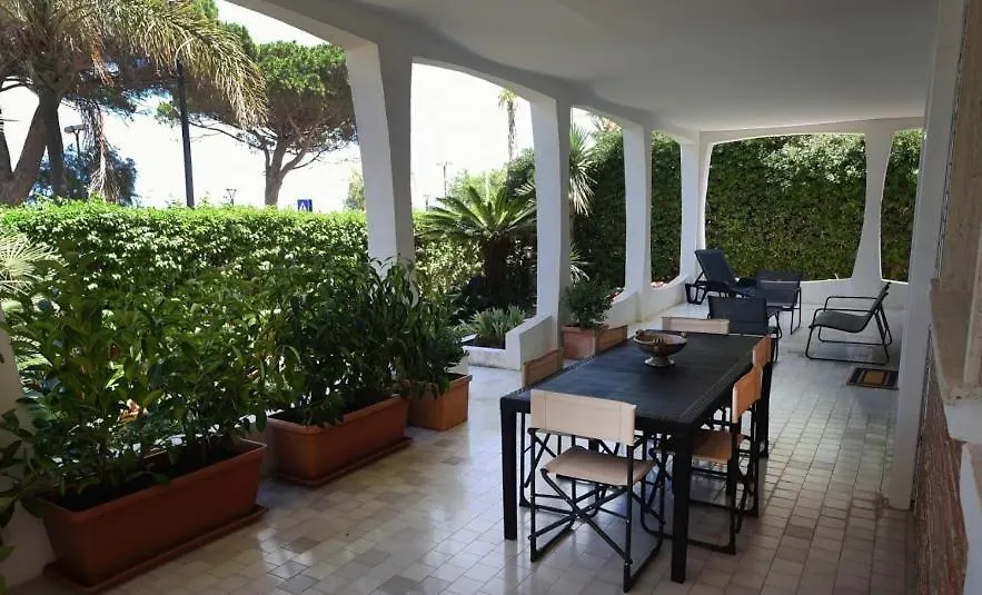 Villa Azzurra Beachfront Mondello - Palermo Holiday home