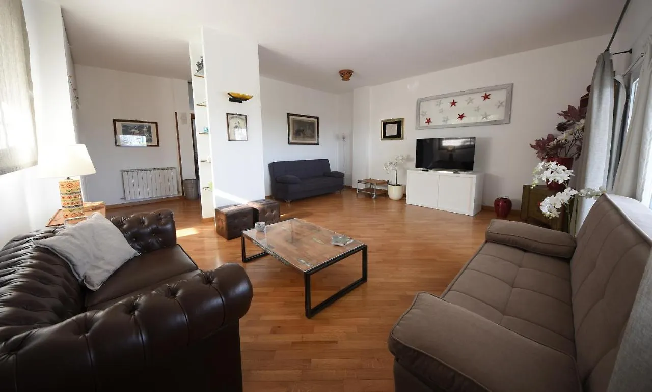 Villa Azzurra Beachfront Mondello - Palermo Holiday home